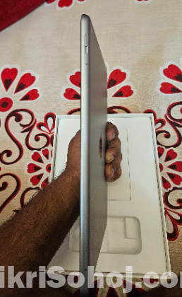 iPad wifi +cellular 5th gen 32gb